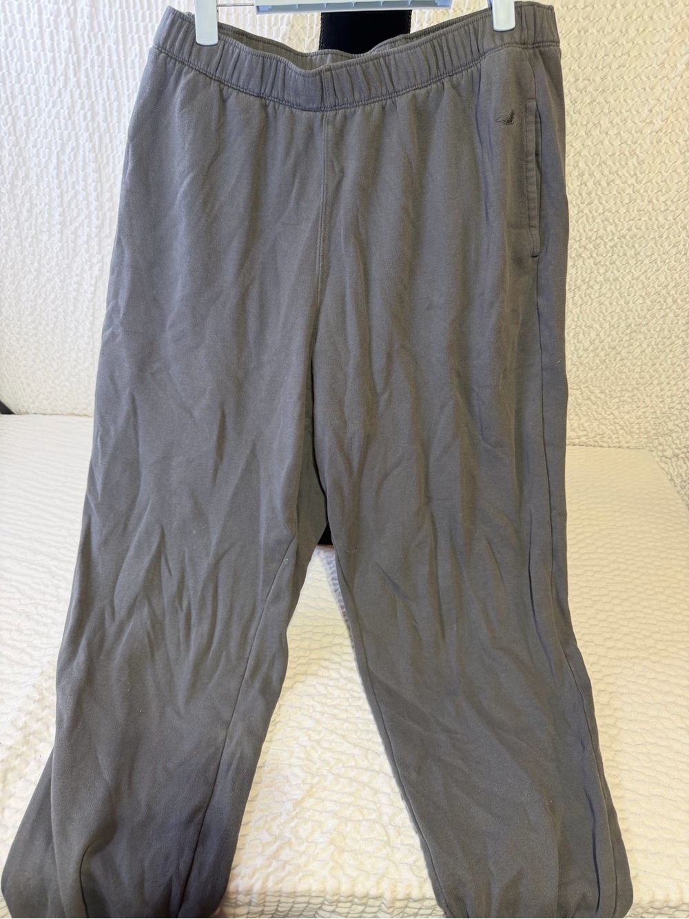 Hollister Men's Charcoal Gray Elastic-Waist Joggers